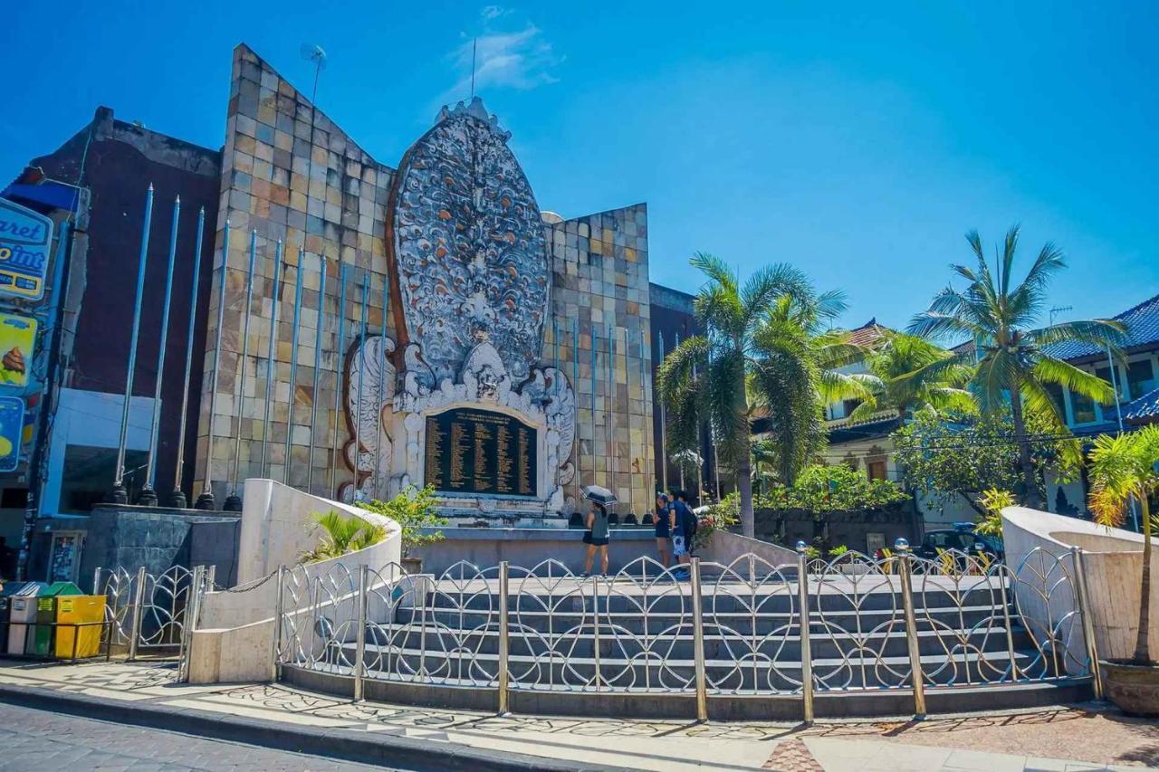 Hotel Swiss-Belexpress Kuta Legian Exteriér fotografie