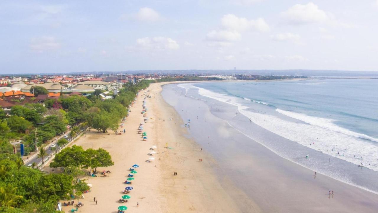 Hotel Swiss-Belexpress Kuta Legian Exteriér fotografie
