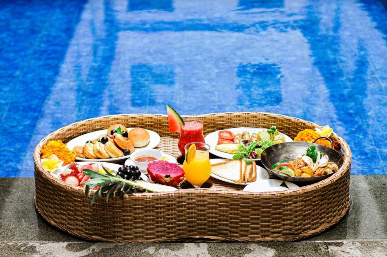 Hotel Swiss-Belexpress Kuta Legian Exteriér fotografie