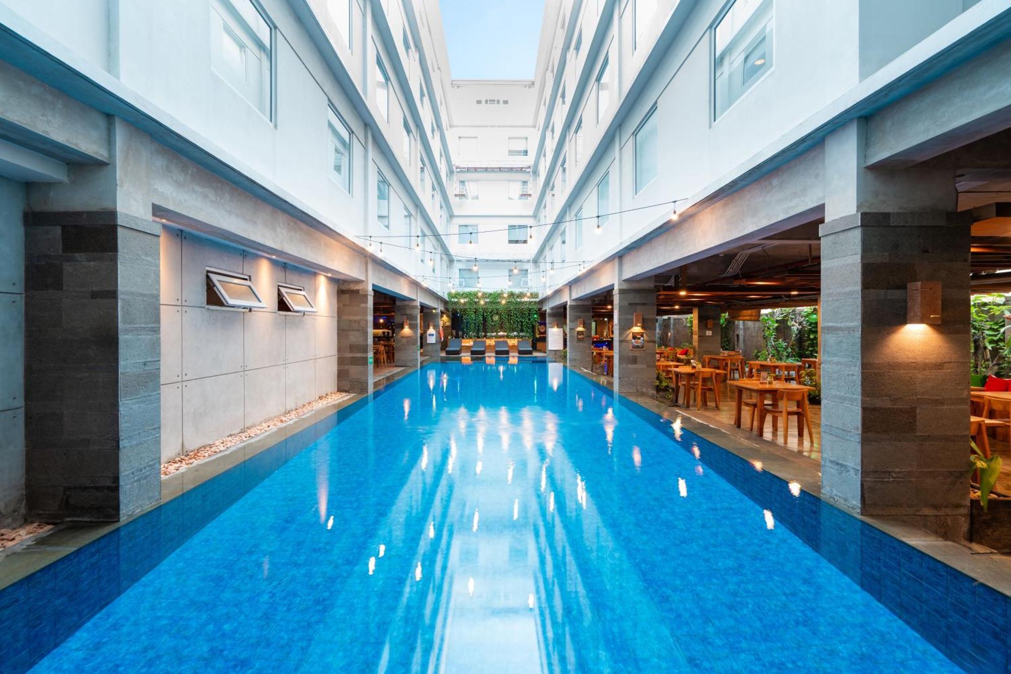 Hotel Swiss-Belexpress Kuta Legian Exteriér fotografie