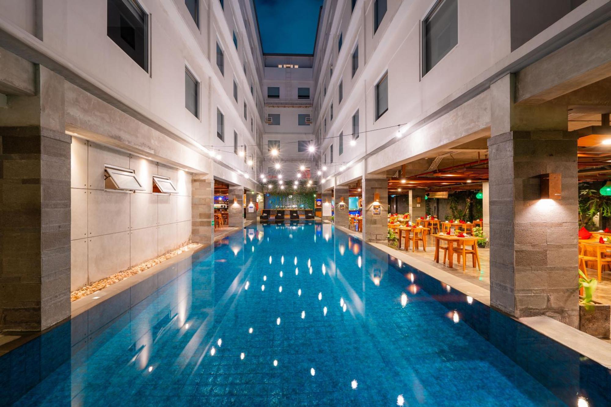 Hotel Swiss-Belexpress Kuta Legian Exteriér fotografie